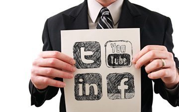 HOW TO: Use Social Media for Recruiting